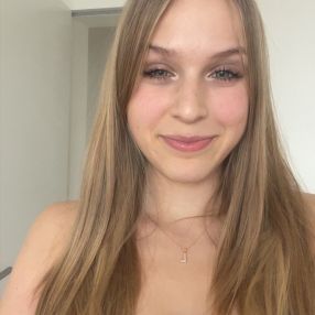 Leonie, Babysitter in Neu-Ulm