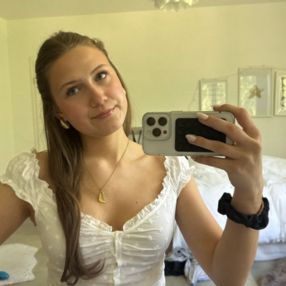 Wilhelmine, Babysitter in Dessau-Roßlau