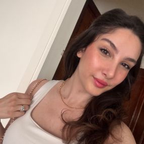 Hanin, Babysitter in Koblenz