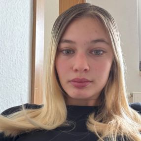 Paulien, Babysitter in Bautzen