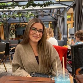Amy, Babysitter in Northeim