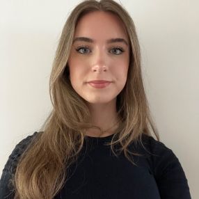 Lea, Babysitter in Langenfeld (Rheinland)