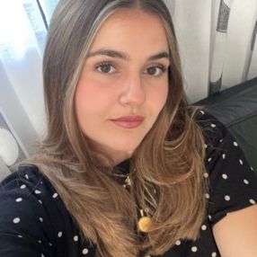 Laurena, Babysitter in Garching bei München