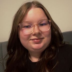 Nikita, Babysitter in Goch