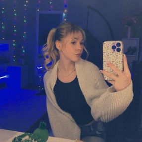 Nika, Babysitter in Forst (Lausitz)