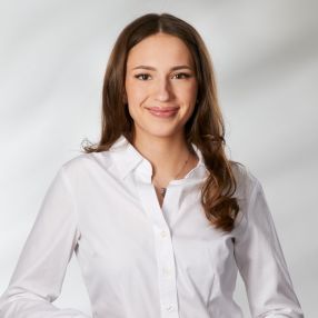 Aaliyah, Babysitter in Lübeck