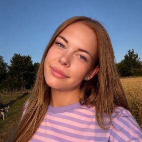 Lina, Babysitter in Meckenheim