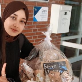 Dina, Babysitter in Winsen (Luhe)
