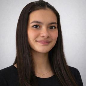 Angelina, Babysitter in Karben