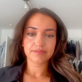 Zehra, Babysitter in Frankfurt am Main