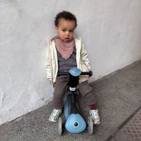 Jonathan, Family in Berlin