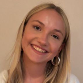 Josephine, Babysitter in Langen