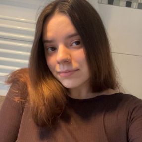 Mathilda, Babysitter in Varel
