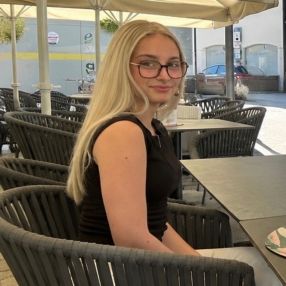 Laura, Babysitter in Weilheim in Oberbayern