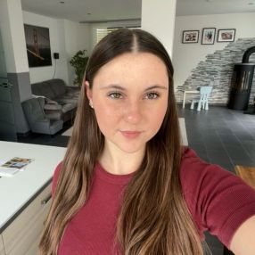 Lena, Babysitter in Zirndorf