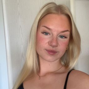 Laura, Babysitter in Maintal