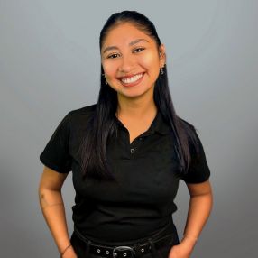 Ximena, Babysitter in Moers