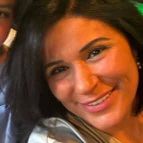 Bilgi, Babysitter in Weil