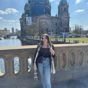 Lobna, Babysitter in Bad Bentheim