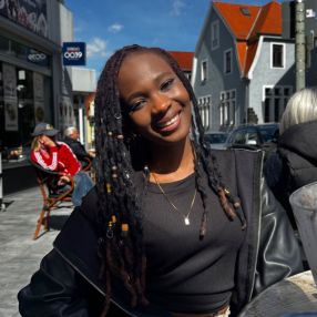 Tugesyege, Babysitter in Frankfurt am Main