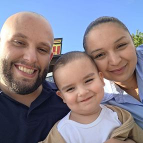 Almedina, Family in Hamburg