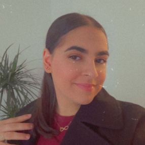 Dania, Babysitter in Erding