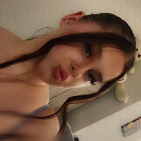 Leonie, Babysitter in Holzminden