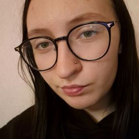 Lada, Babysitter in Viersen