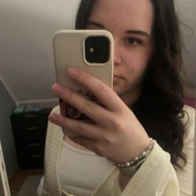 Erika, Babysitter in Wetter (Ruhr)