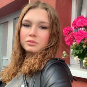 Pia, Babysitter in Wermelskirchen