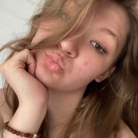 Valeria, Babysitter in Wesel