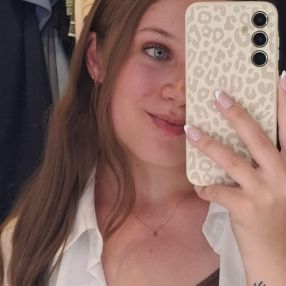 Nele, Babysitter in Minden