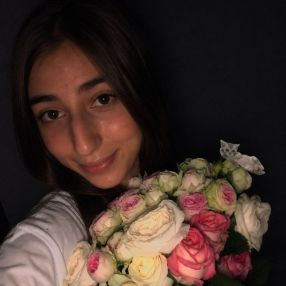 Lilit, Babysitter in Gummersbach