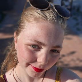 Kimberley, Babysitter in Wülfrath