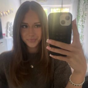 Melina, Babysitter in Bergheim