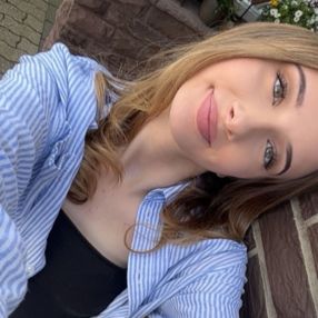 Alisa, Babysitter in Holzminden