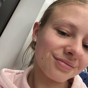 Carolin, Babysitter in Haar