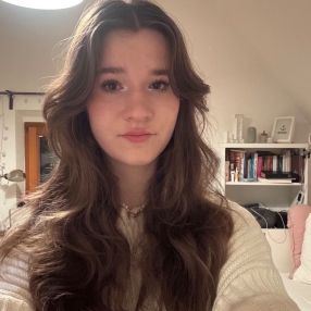 Louisa, Babysitter in Wetter (Ruhr)