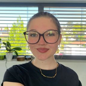 Nele, Babysitter in Bad Nauheim