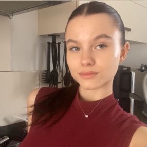 Nicole, Babysitter in Groß-Gerau