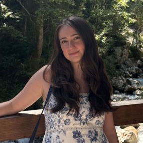 Nupelda, Babysitter in Hanau