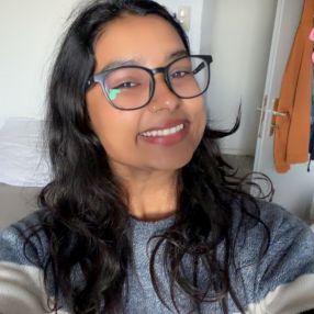 Siddhi, Babysitter in Magdeburg