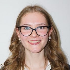 Sophie, Babysitter in Achern