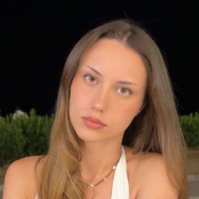 Liza, Babysitter in Siegen