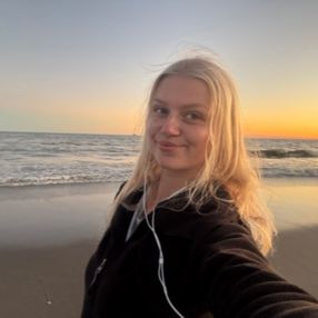 Lina Lucia, Babysitter in Erlangen
