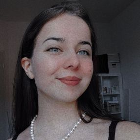 Viv, Babysitter in Blankenfelde-Mahlow