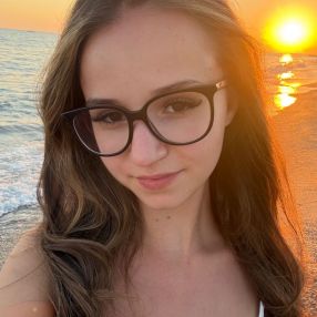 Adelina, Babysitter in Mannheim