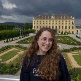 Carla, Babysitter in Köln