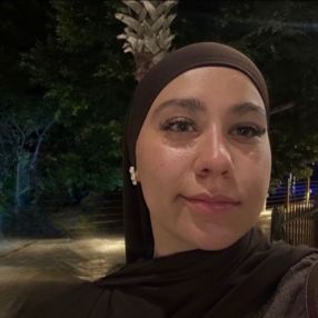 Ebru, Babysitter in Meschede