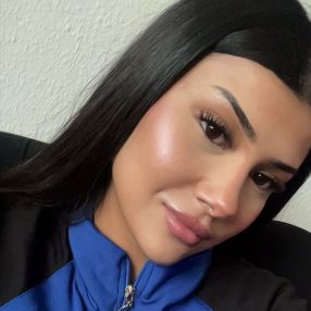 Narges, Babysitter in Wismar